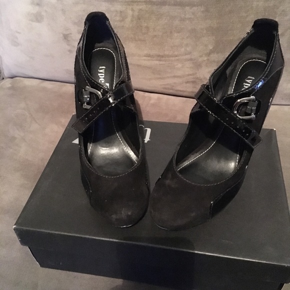 Pumps - Picture 4 of 6